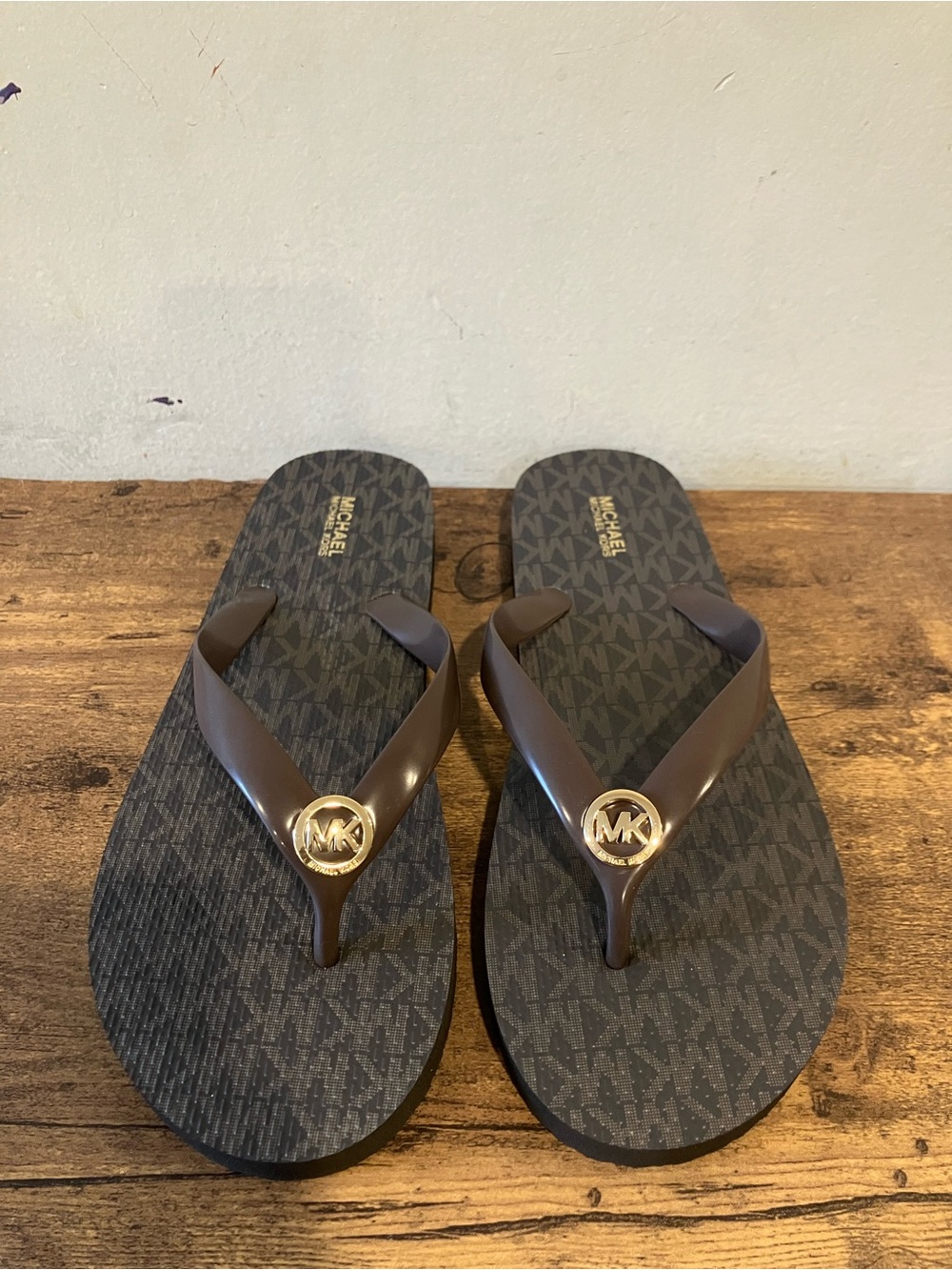 Michael Kors flip-flops - Picture 5 of 7